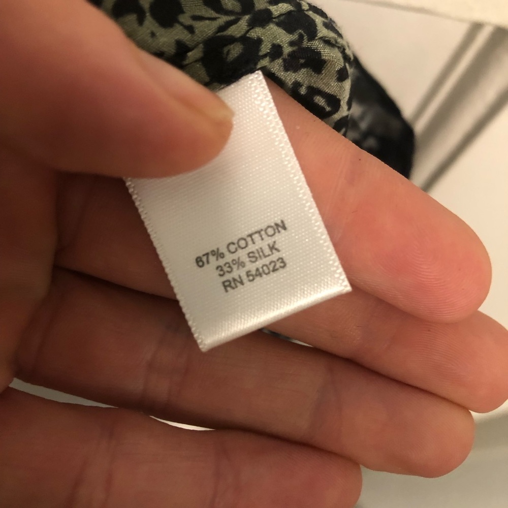 Banana Republic Top - Picture 2 of 4